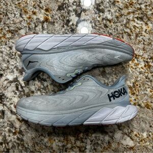 HOKA One One Arahi 6 Running Shoe Blue Womens Size 9.5 B